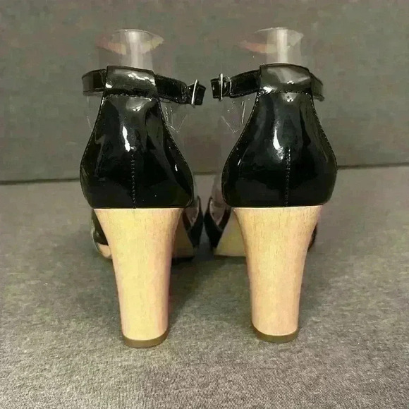 Ann Taylor LOFT Black Patent Leather Heeled T-Strap Sandal Women Sz 6.5 - Picture 6 of 11